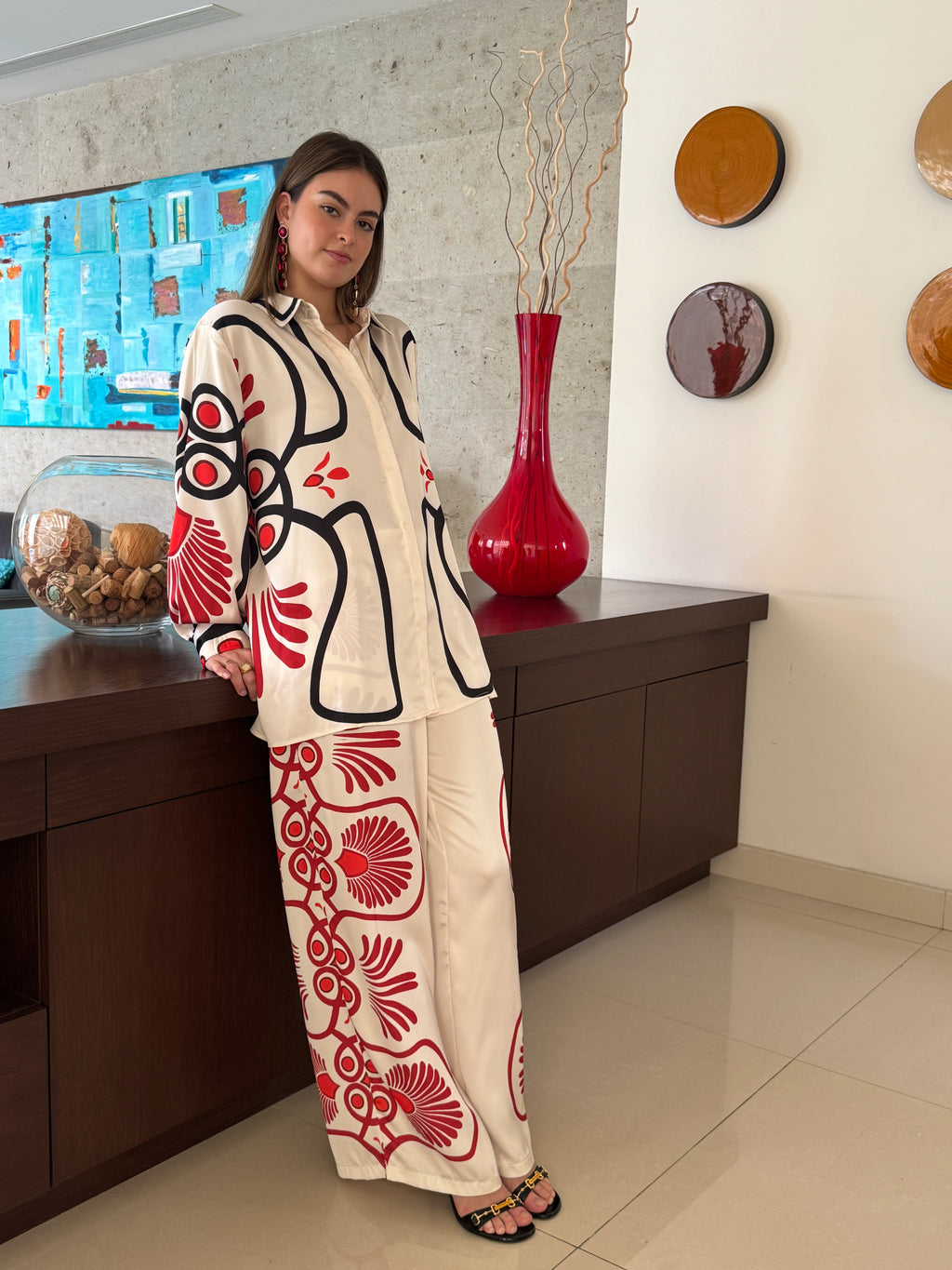 Amaranta set: camisa y pantalón estampado gráfico