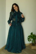 Zoé Conjunto Verde Oscuro Blusa y Falda con Lazo