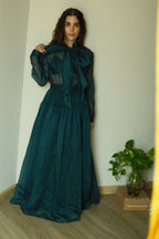 Zoé Conjunto Verde Oscuro Blusa y Falda con Lazo