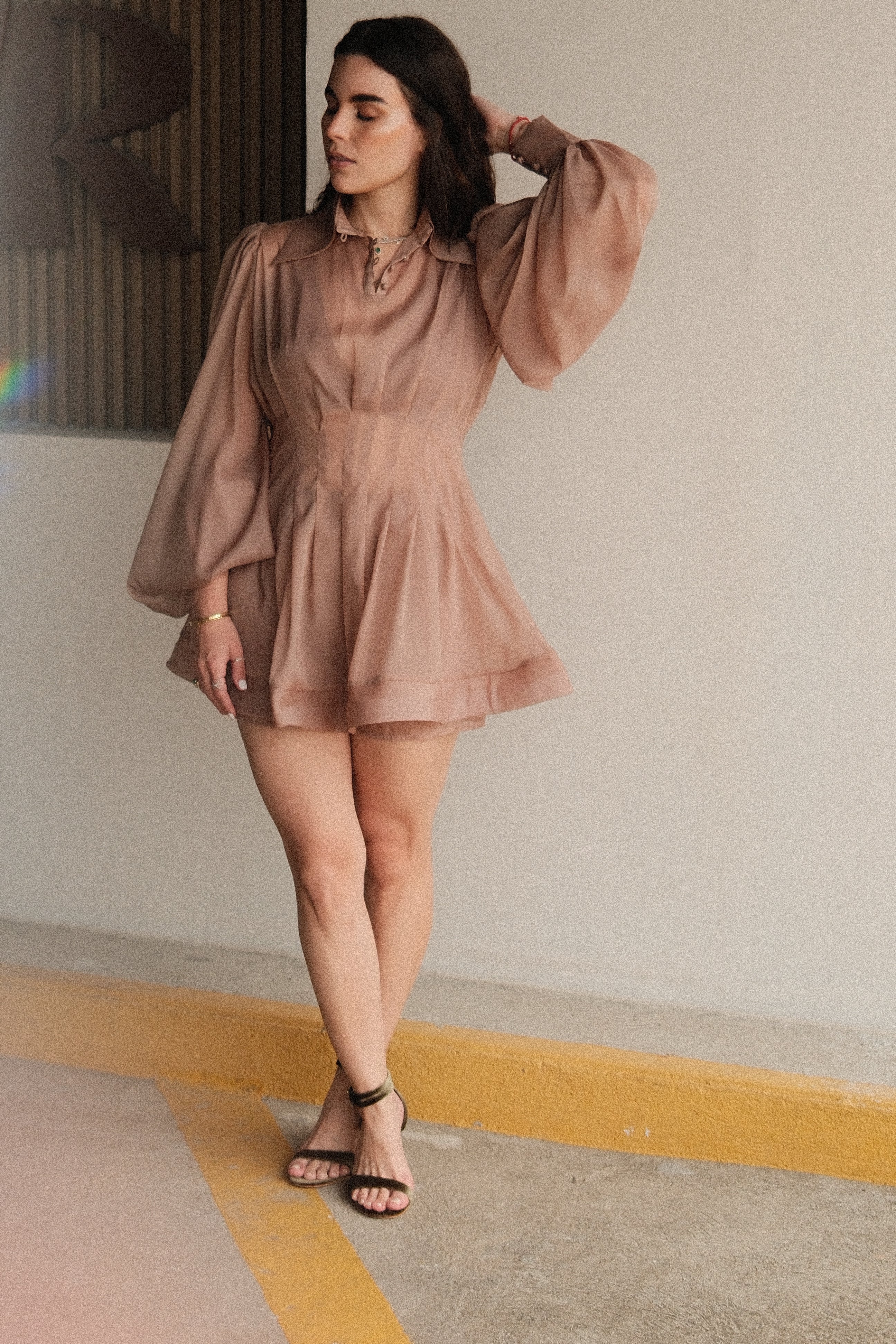 Linnea Conjunto Taupe Vestido y Shorts
