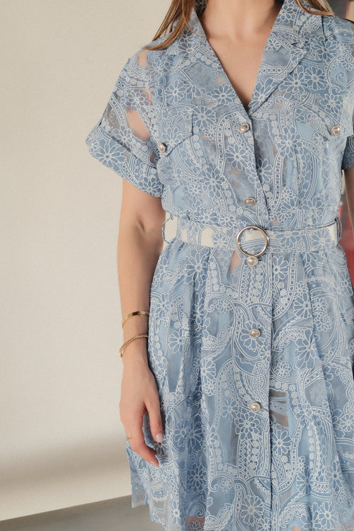 Alana Vestido Camisero Floreado Azul con Cinturón