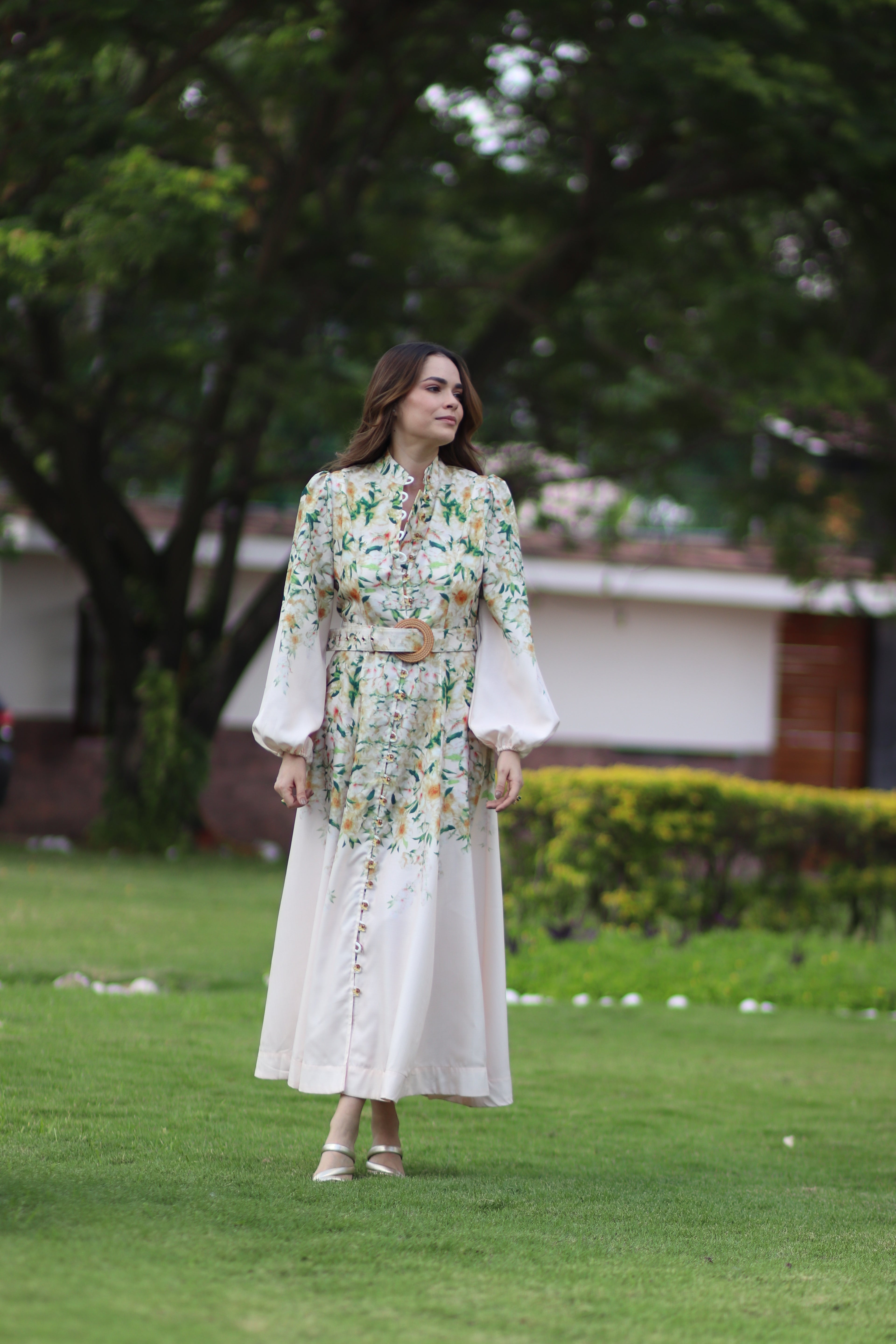 VESTIDO LARGO BOTÓN DE FLOR