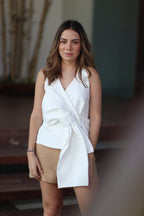 BLUSA ASIMETRICA BLANCA