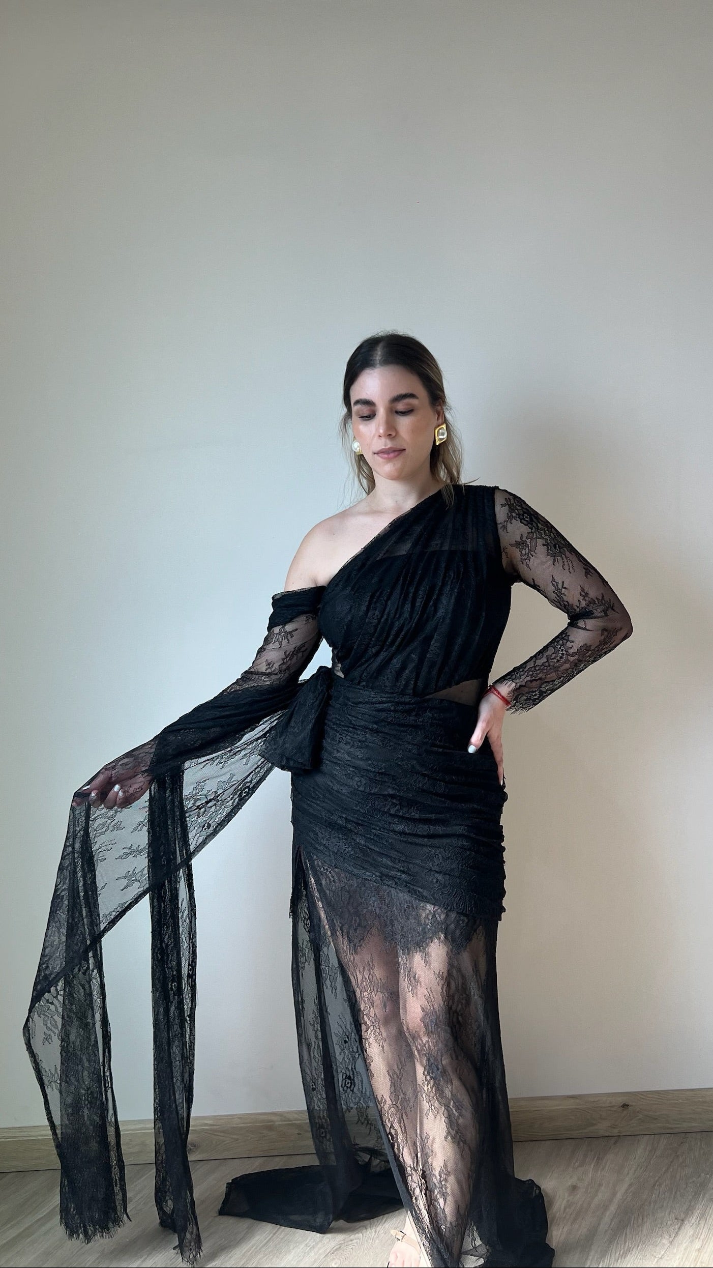 Jeanne vestido a un hombro