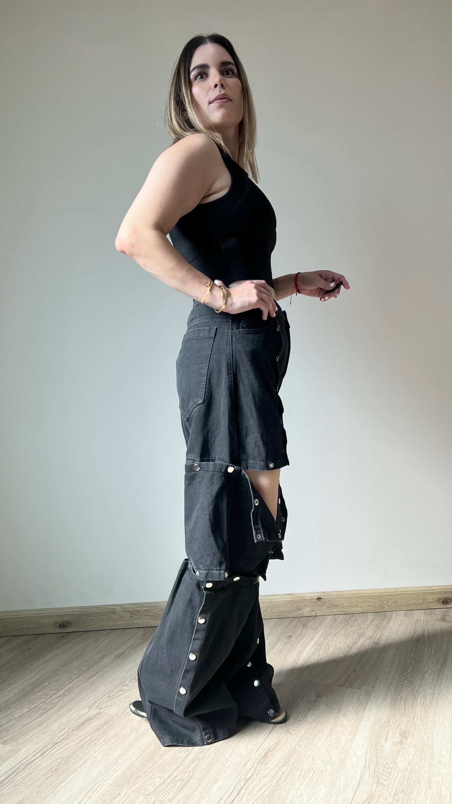 Janelle buttoned straight-leg jeans