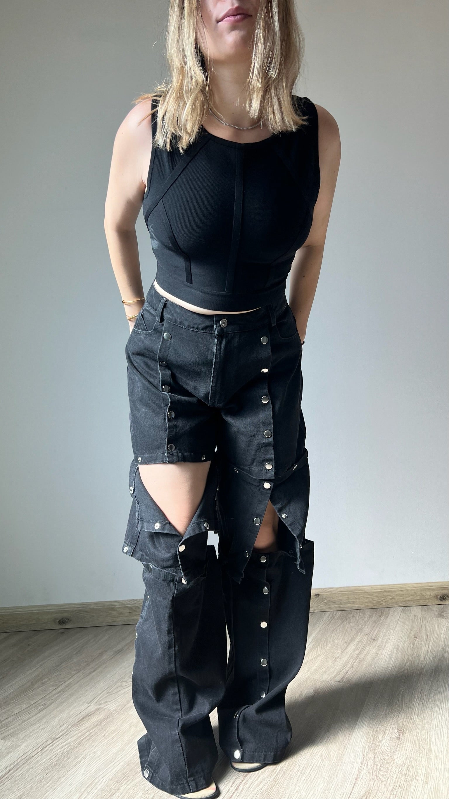 Janelle buttoned straight-leg jeans