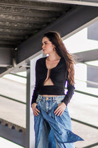 Anais Top negro manga larga con escote